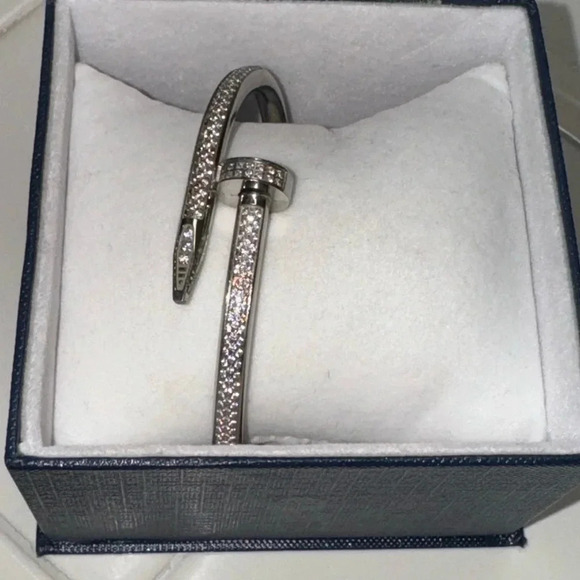 Stainless Steele Round Cut Lab-Created
Cluster Nail Bangle - Picture 13 of 14